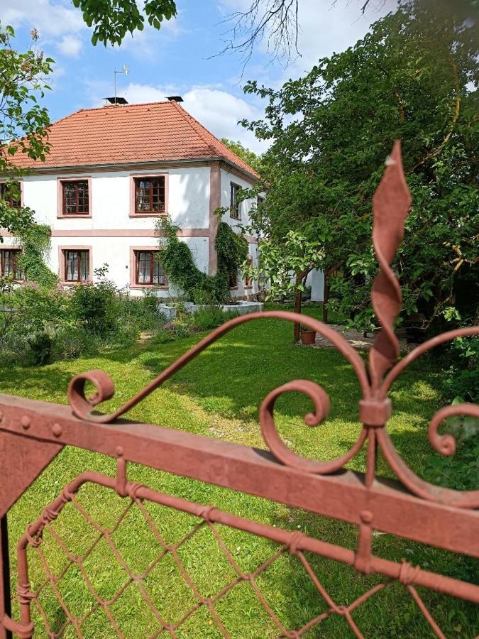 Ubytovani Pod Jilmem Zumberk Eksteriør bilde